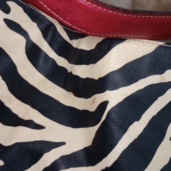 Vintage DOONEY BOURKE Black & White Leather Zebra Stripe Shoulder Bag - Picture 4 of 16